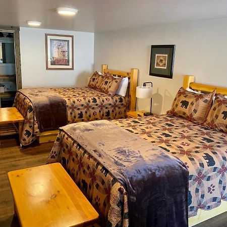 Island Park Lodge Eksteriør bilde